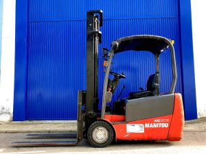MANITOU 1800 KGS ELÉCTRICA 3 RUEDAS