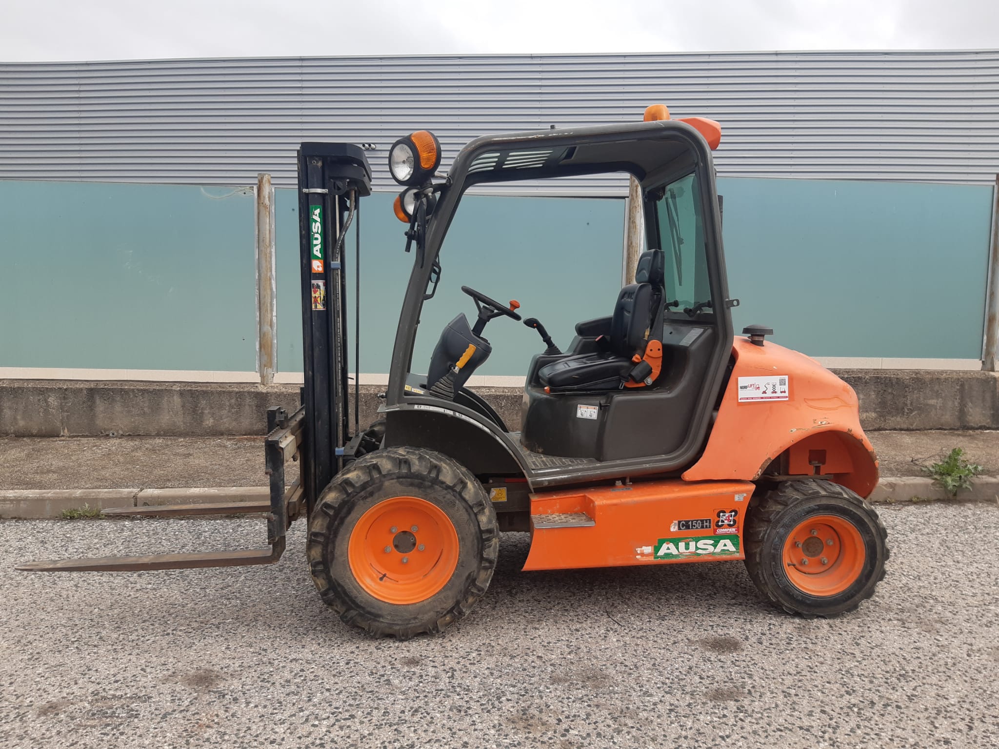 AUSA 4X4 1500 KGS MATRICULADA DIESEL