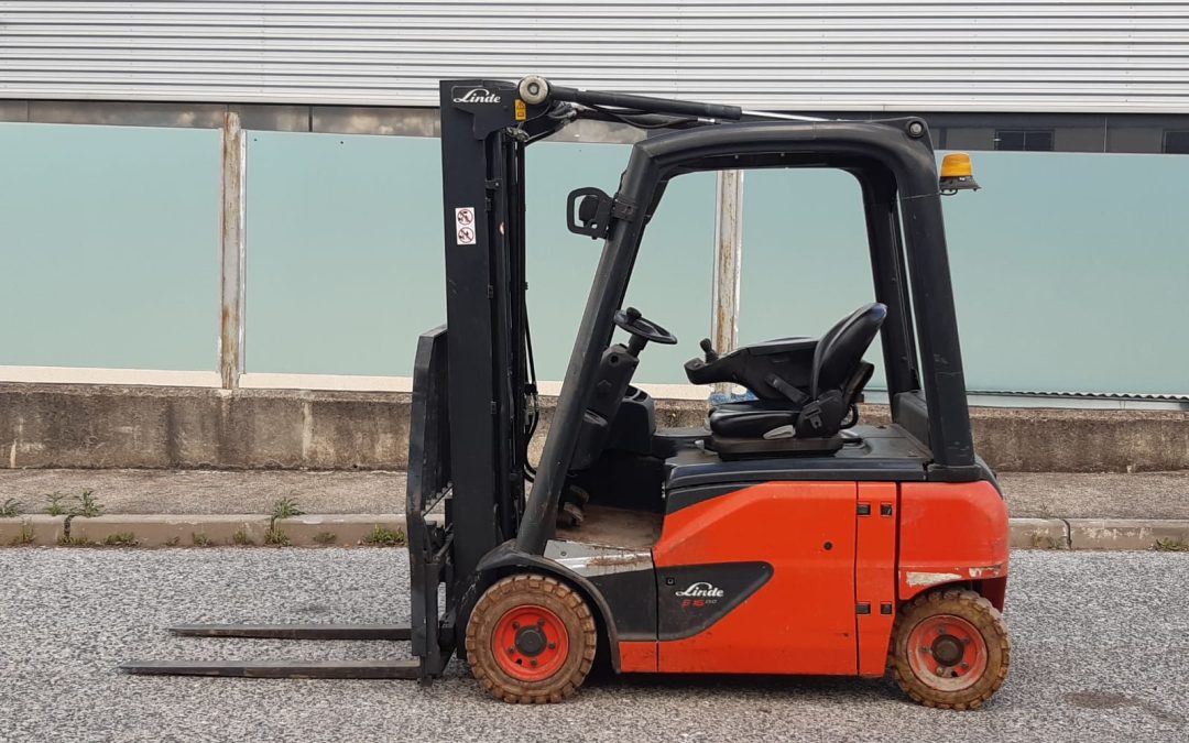LINDE 1600 KGS ELÉCTRICA