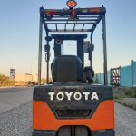 TOYOTA 2000 KGS ELÉCTRICA 3 RUEDAS full