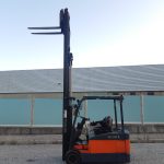 TOYOTA 2000 KGS ELÉCTRICA 3 RUEDAS full