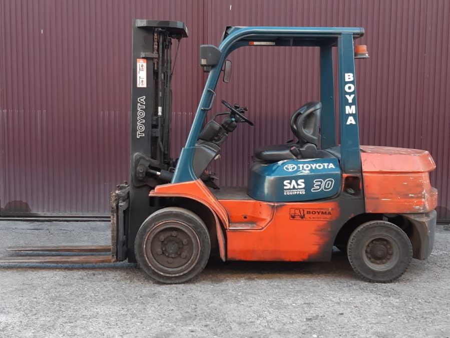 TOYOTA 3000 KGS DIESEL