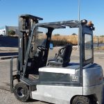 NISSAN 3000 KGS ELÉCTRICA 4 RUEDAS full