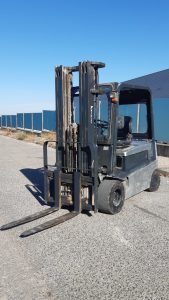 NISSAN 3000 KGS ELÉCTRICA 4 RUEDAS