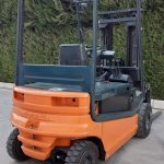 STILL R60-30 3000 KGS ELÉCTRICA 4 RUEDAS full