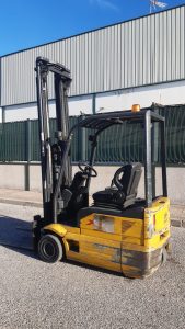 CARRETILLA ELEVADORA OM 1500 KGS ELECTRICA