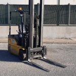 CARRETILLA ELEVADORA OM 1500 KGS ELECTRICA full