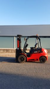 MANITOU 2500 KGS DIESEL MATRICULADA