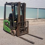 NISSAN 1300 KGS ELÉCTRICA 3 RUEDAS full