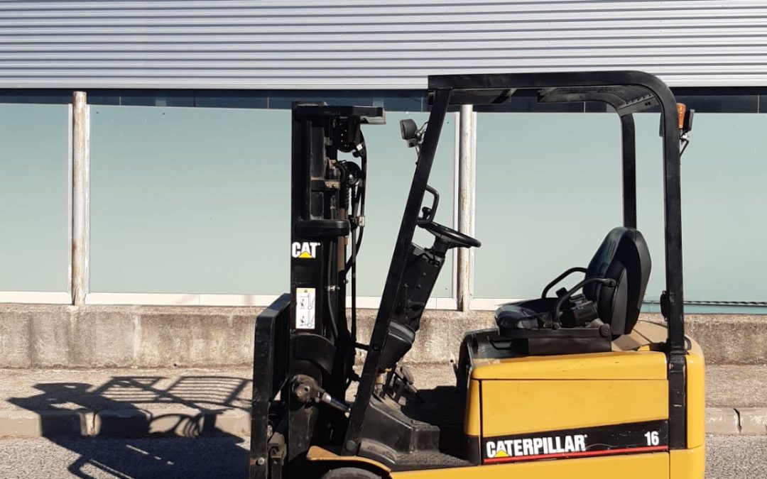 CATERPILLAR 1600 KGS ELECTRICA
