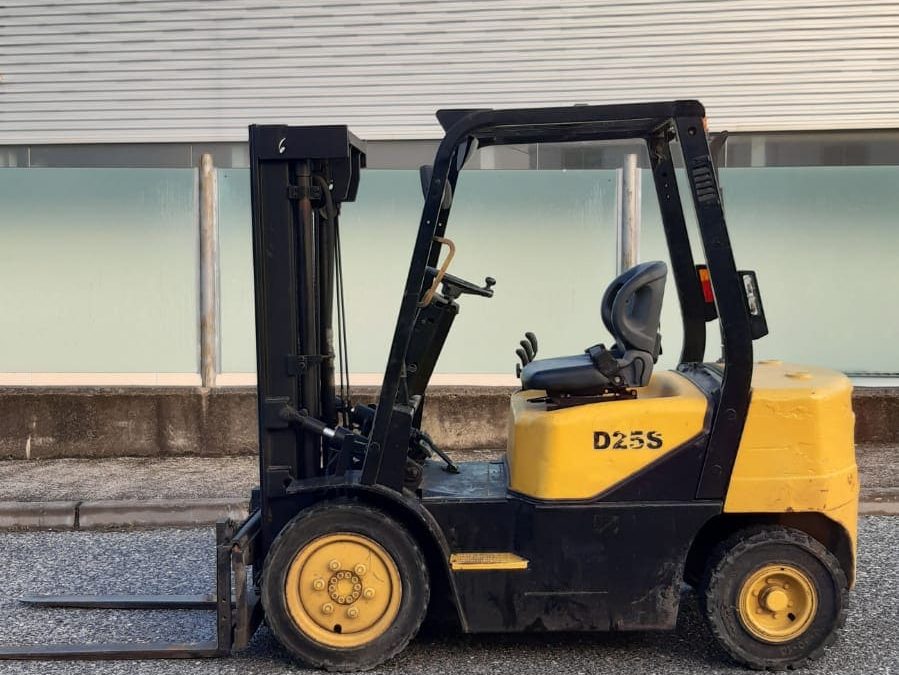 DAEWOO 2500 KGS DIESEL