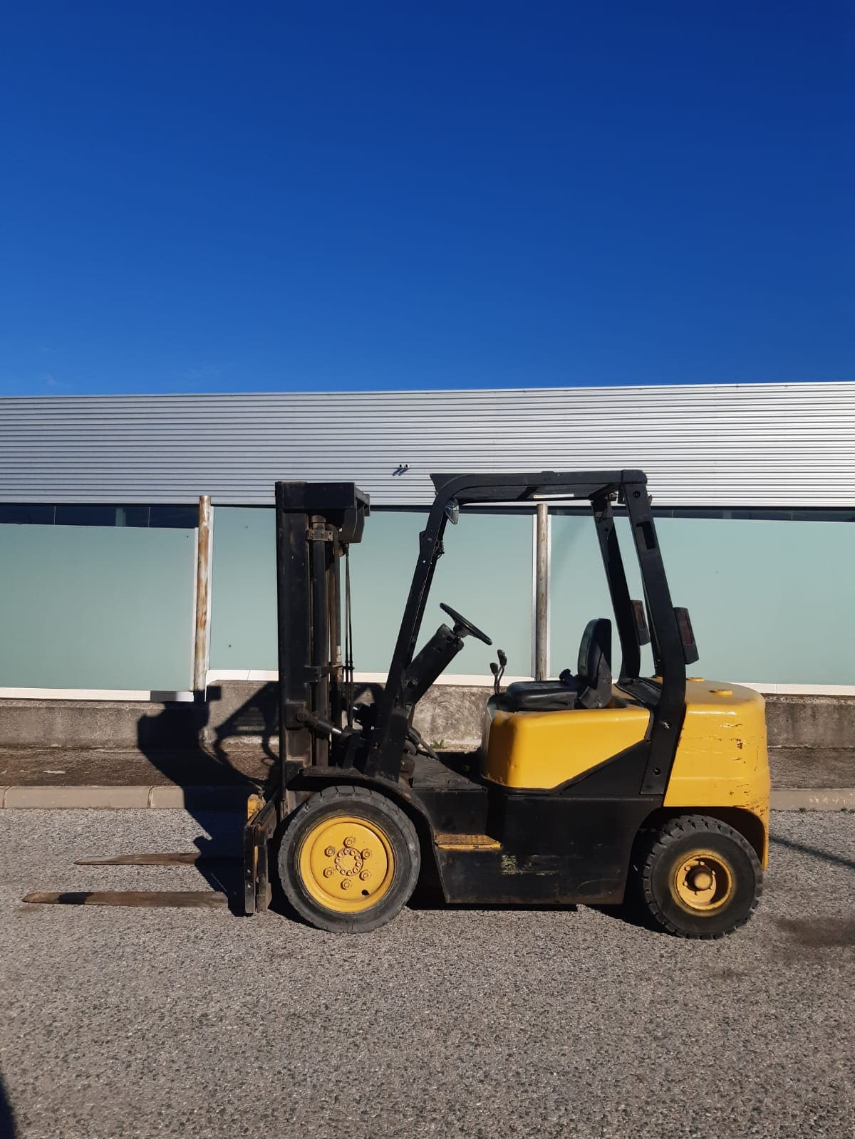 DAEWOO 2500  KGS DIESEL